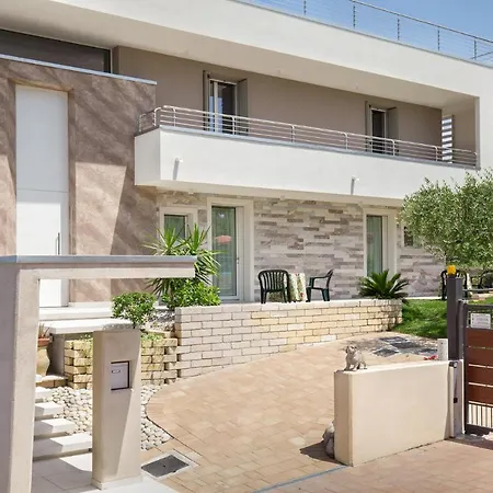 Aurora-holiday 2 Апартаменты