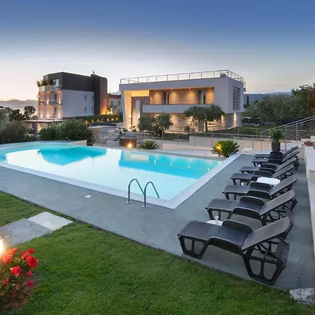 Aurora-holiday 2 Апартаменты *