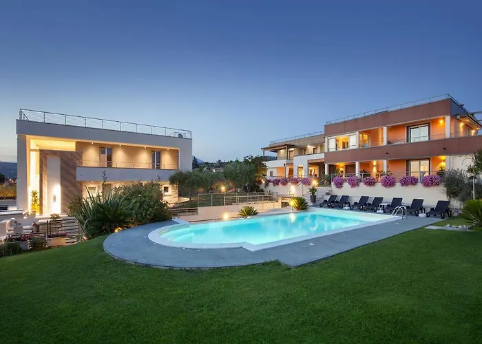 Aurora-holiday 2 * باردولينو